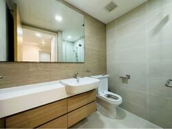 The Lakefront Residences (D22), Condominium #563050411